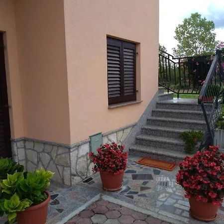 Apartman Martina Apartment *